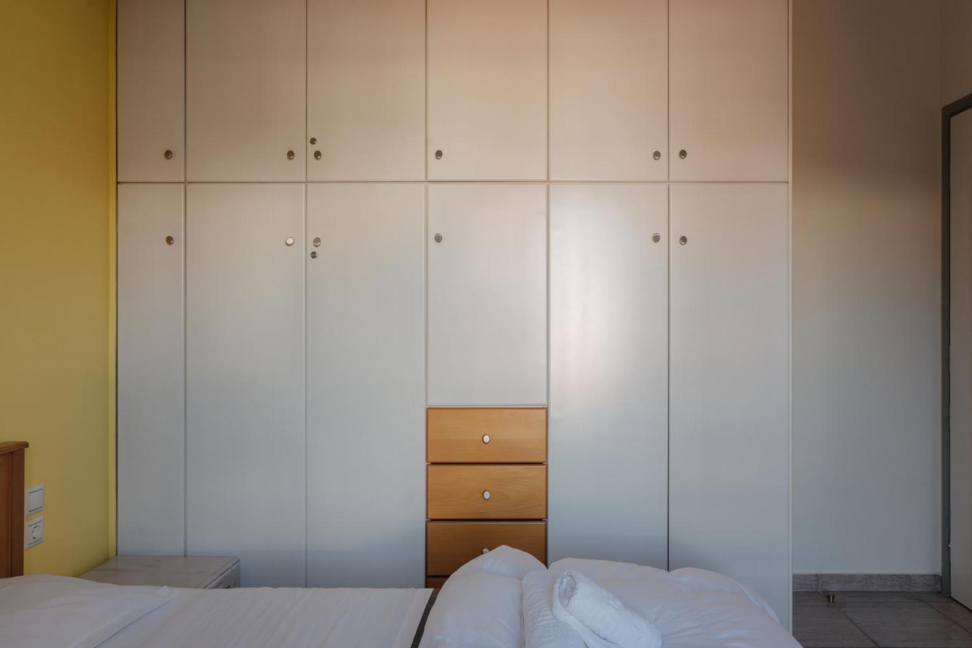 Nefeli City Apartments พาทรา ภายนอก รูปภาพ
