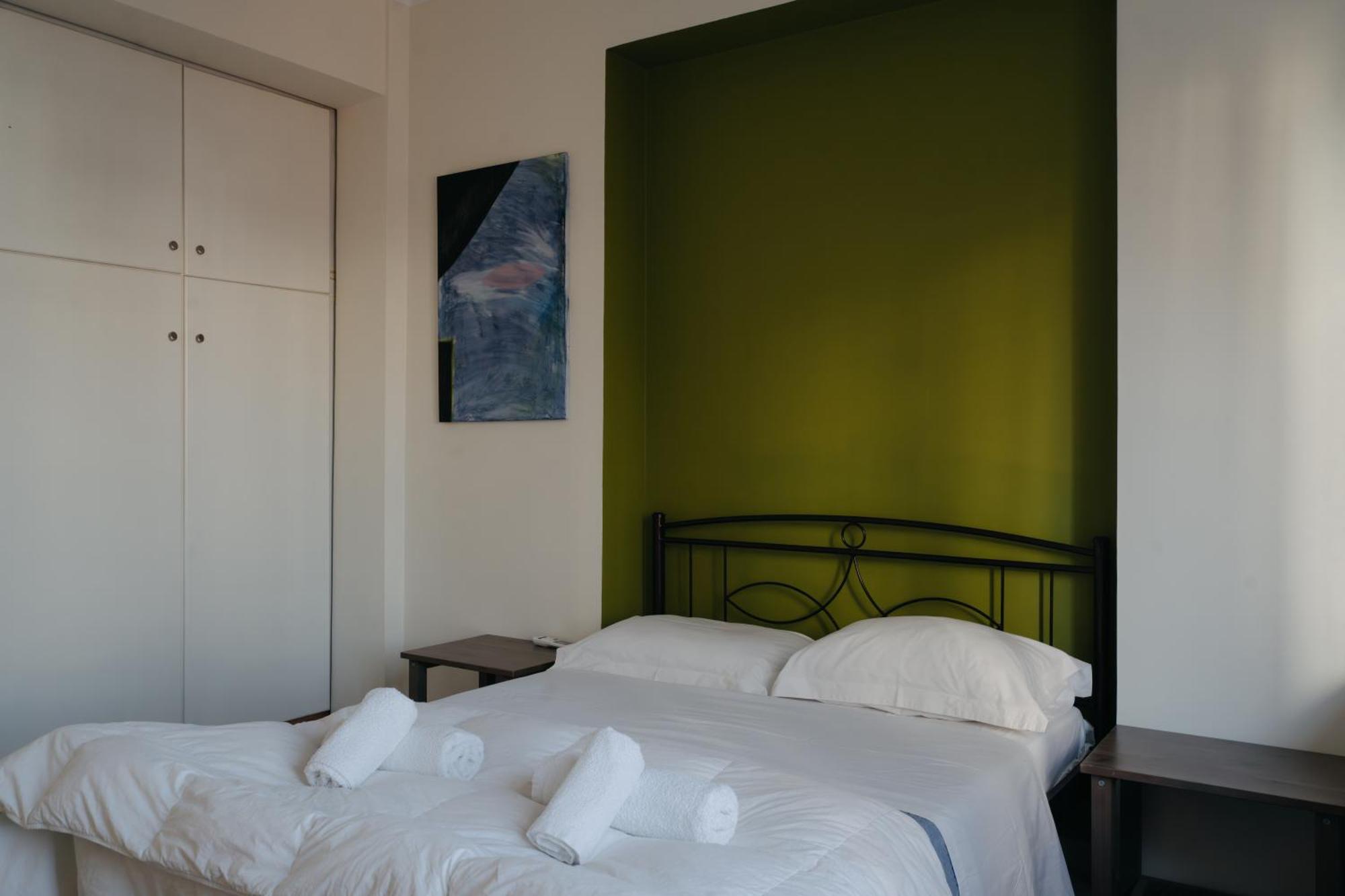 Nefeli City Apartments พาทรา ภายนอก รูปภาพ