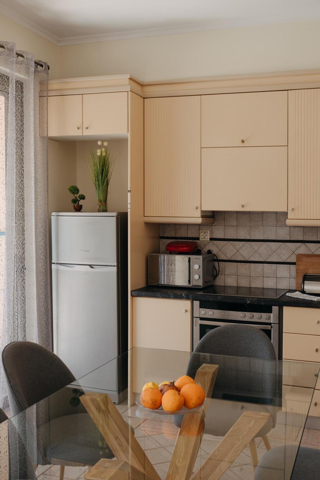 Nefeli City Apartments พาทรา ภายนอก รูปภาพ